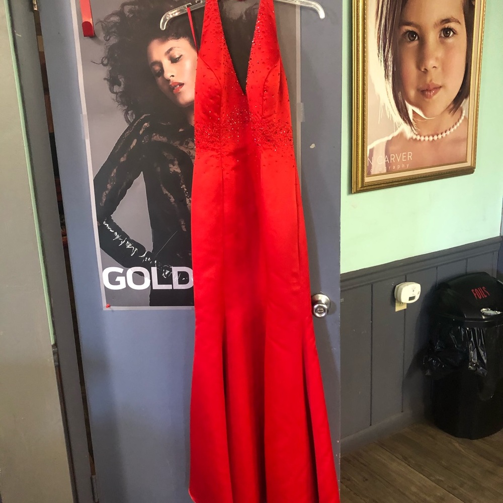 Red prom dress